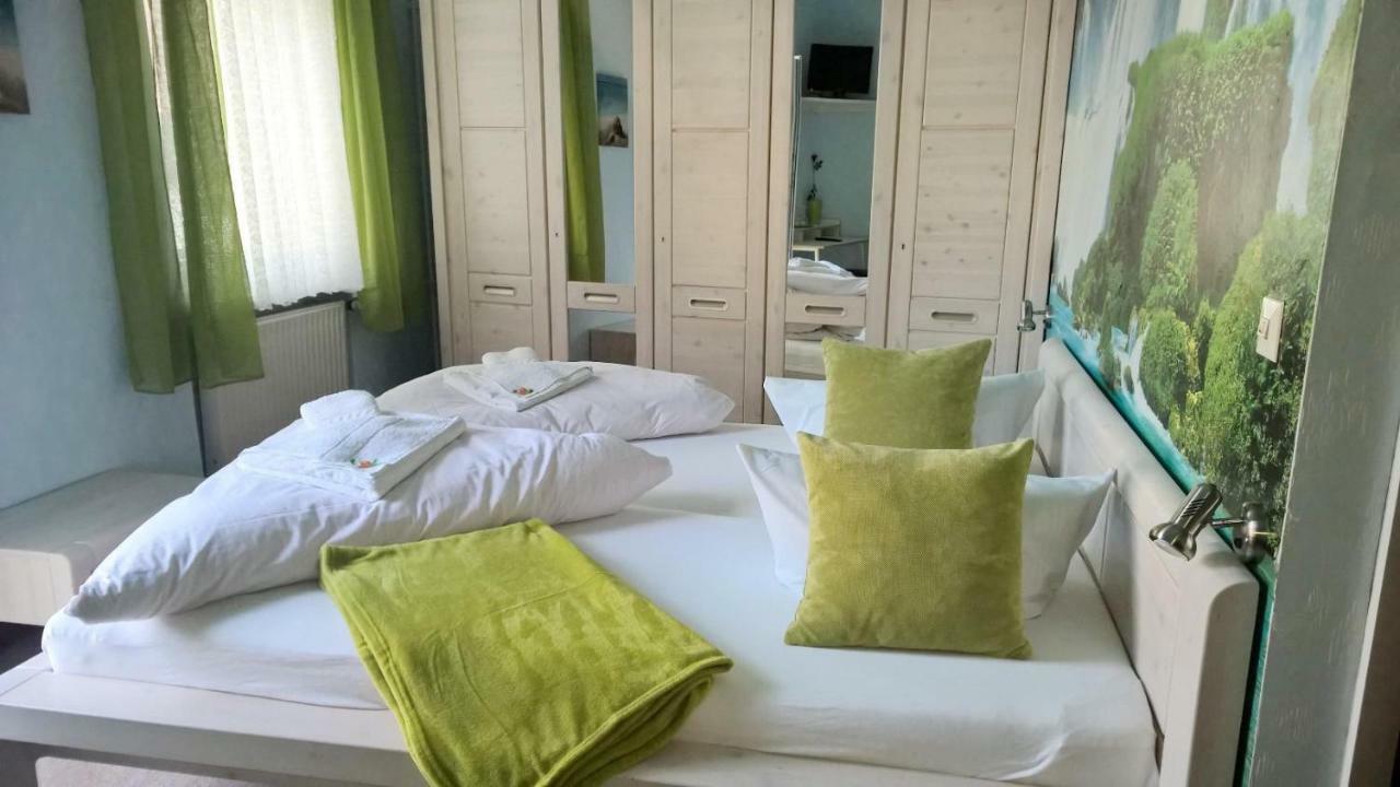 Hotel Monte Somma روديسهايم ام رين المظهر الخارجي الصورة